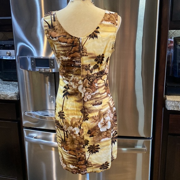 Hawaiian Style Dress from M D Fashion made in Hawaii Size M​ - Picture 2 of 12